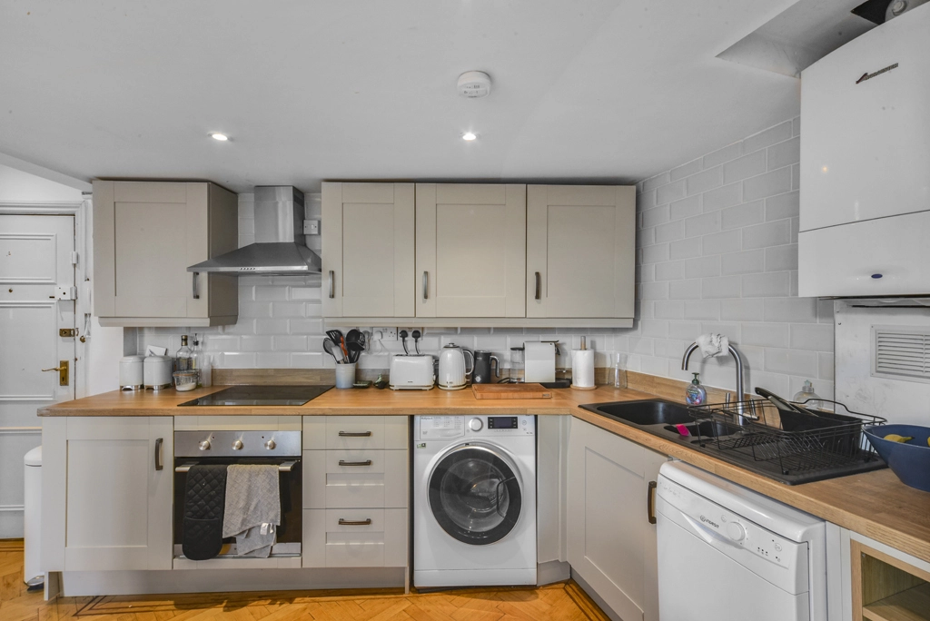 1 bedroom apartments/flats for sale in Longridge Road, Earl's Court - SW5 view 4