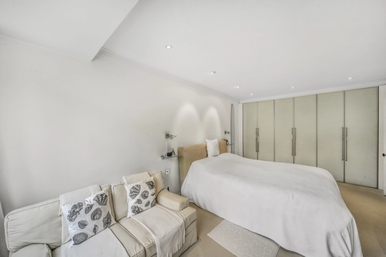 5 bedrooms houses to sale in Melbury Road, Kensington-image 14