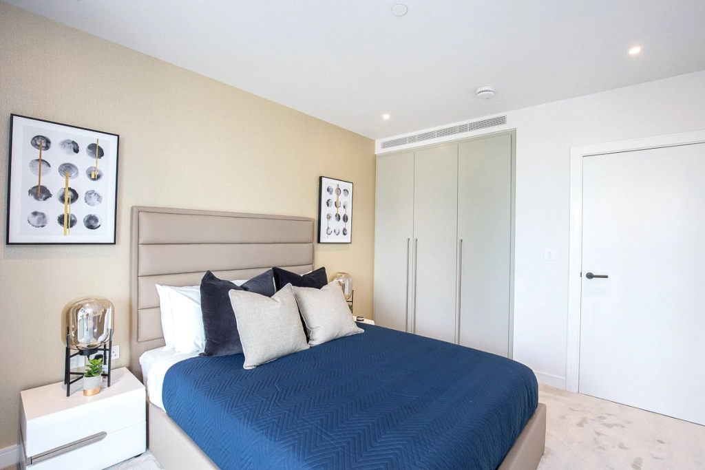 1 bedroom apartments/flats for sale in Lockgate Road, Fulham - SW6 view 12