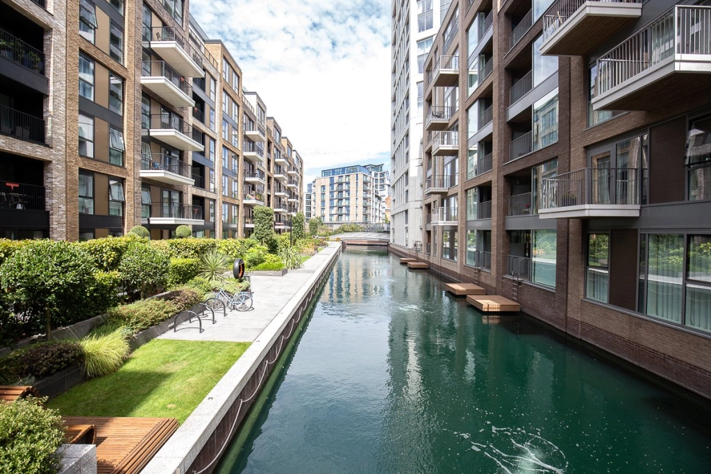 1 bedroom apartments/flats for sale in Lockgate Road, Fulham - SW6 view 8