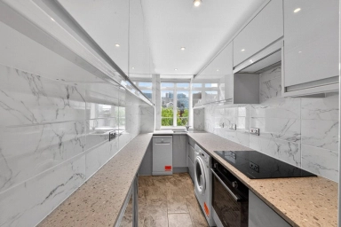 Hammersmith Road, Hammersmith - W6 view 5