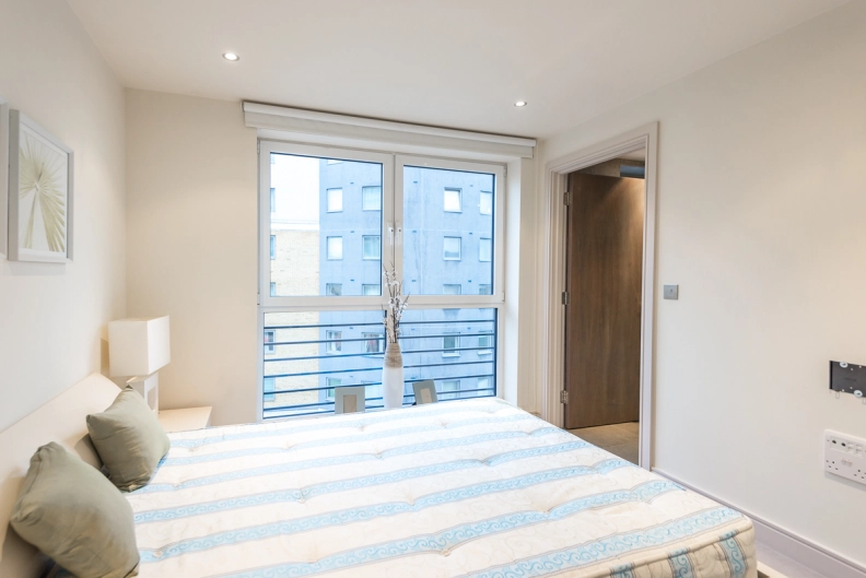 2 bedrooms apartments/flats for sale in Townmead Road, Fulham - SW6 view 13