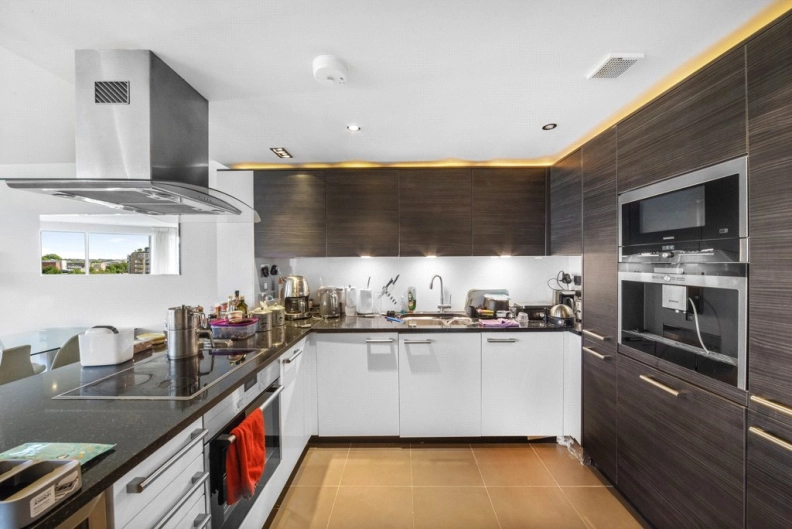 2 bedrooms apartments/flats for sale in Townmead Road, Fulham - SW6 view 11