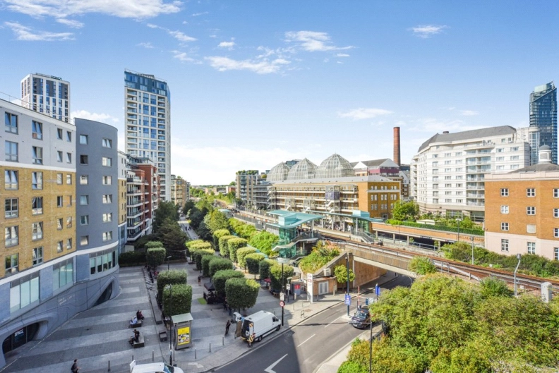 2 bedrooms apartments/flats for sale in Townmead Road, Fulham - SW6 view 4