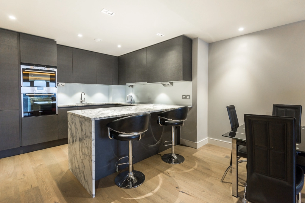 2 bedrooms apartments/flats for sale in Parr's Way, Fulham Reach - W6 view 4