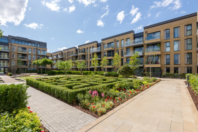 3 bedrooms apartments/flats for sale in Central Avenue, Fulham - SW6 view 16