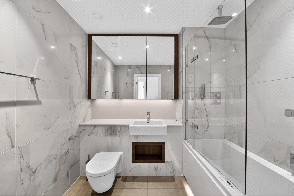 3 bedrooms apartments/flats for sale in Central Avenue, Fulham - SW6 view 6