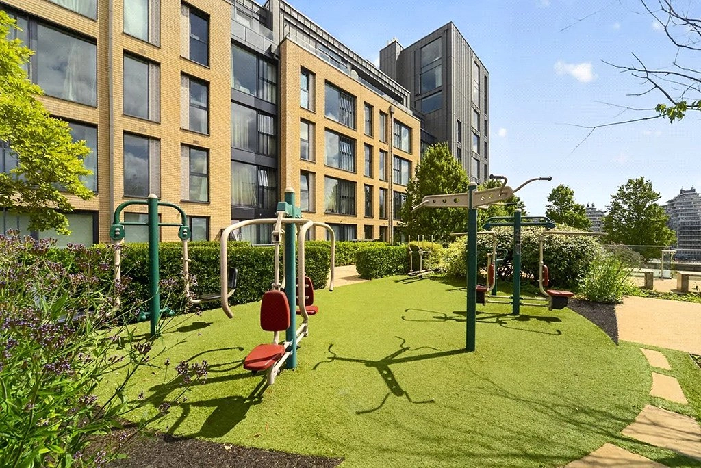 3 bedrooms apartments/flats for sale in Central Avenue, Fulham - SW6 view 24