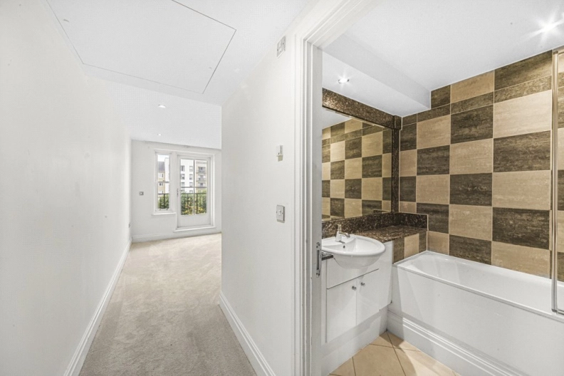 3 bedrooms apartments/flats for sale in Imperial Crescent, Imperial Wharf - SW6 view 5