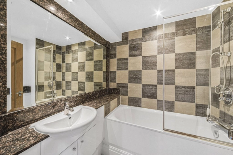 3 bedrooms apartments/flats for sale in Imperial Crescent, Imperial Wharf - SW6 view 6