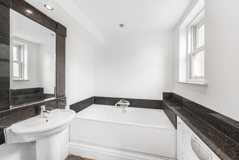 3 bedrooms apartments/flats for sale in Imperial Crescent, Imperial Wharf - SW6 view 16