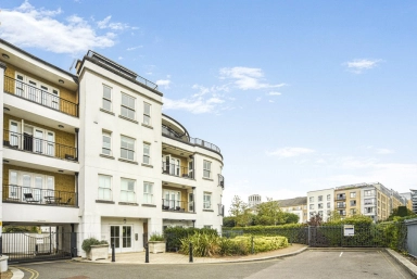 Imperial Crescent, Imperial Wharf SW6 image 1