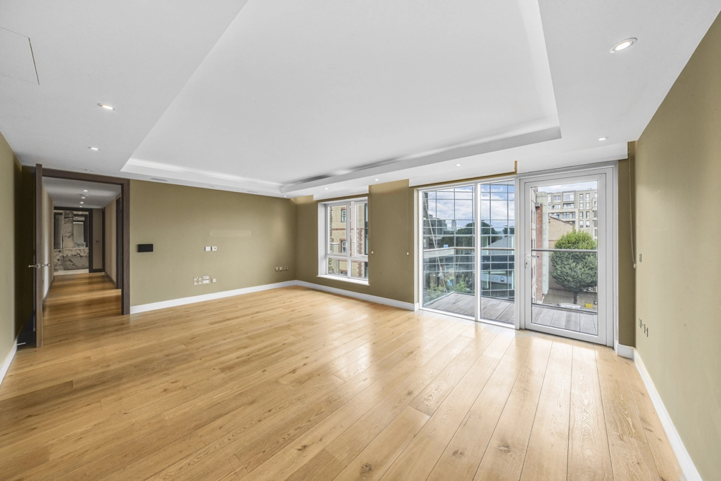 2 bedrooms apartments/flats for sale in Chancellors Road, Hammersmith - W6 view 3