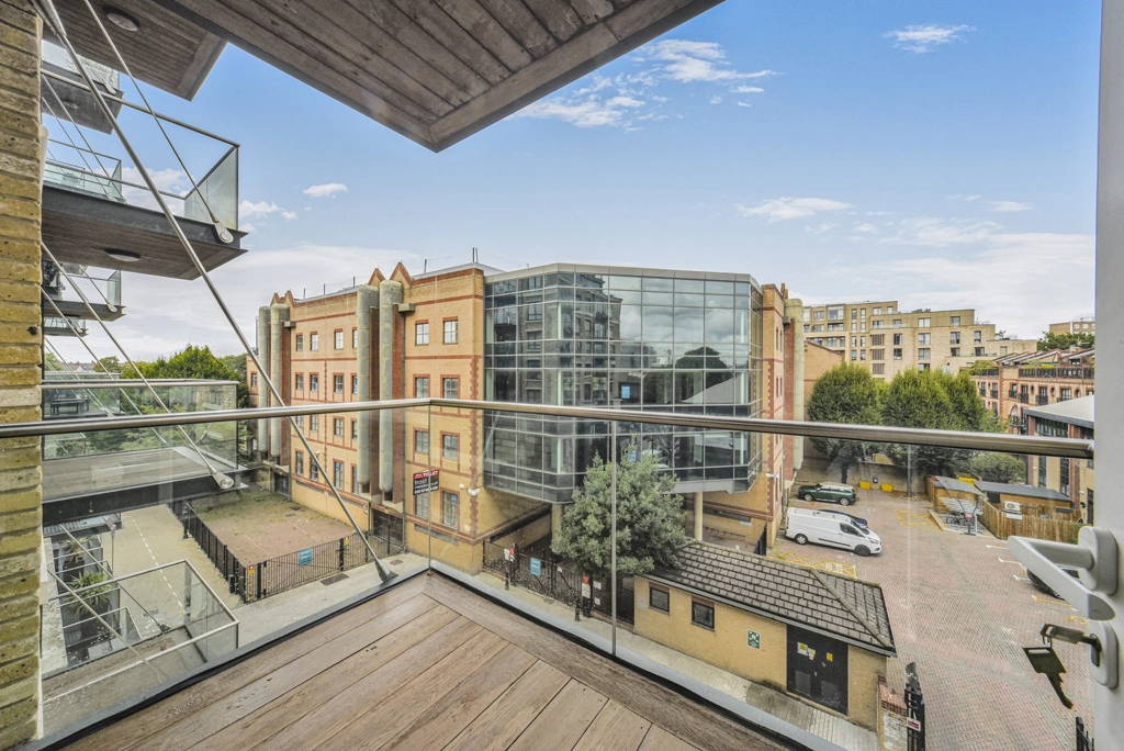 2 bedrooms apartments/flats for sale in Chancellors Road, Hammersmith - W6 view 15