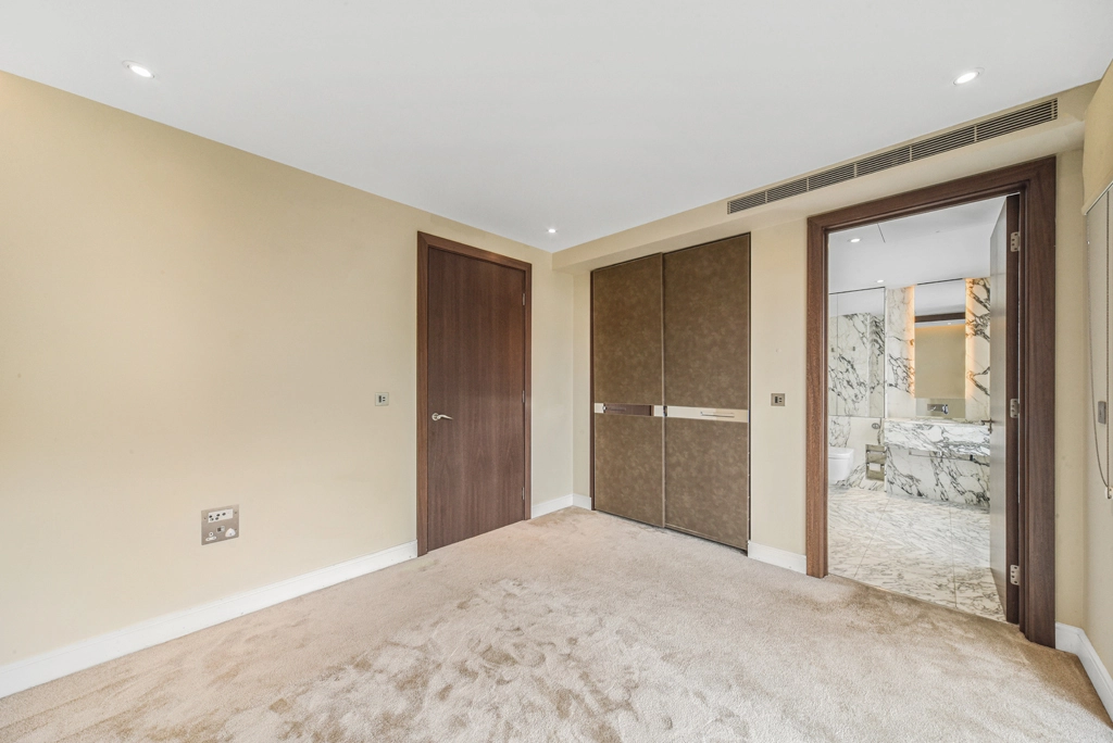 2 bedrooms apartments/flats for sale in Chancellors Road, Hammersmith - W6 view 11