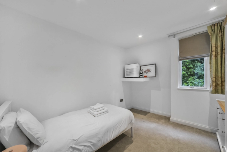 Ashchurch Grove, Bedford Park - image 16