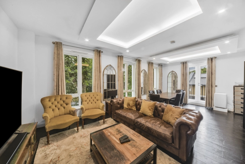 Ashchurch Grove, Bedford Park - image 2