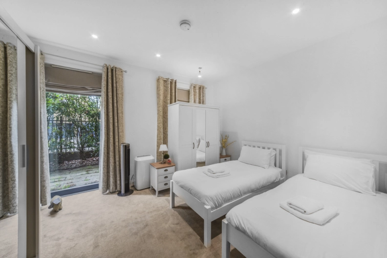 Ashchurch Grove, Bedford Park - image 13