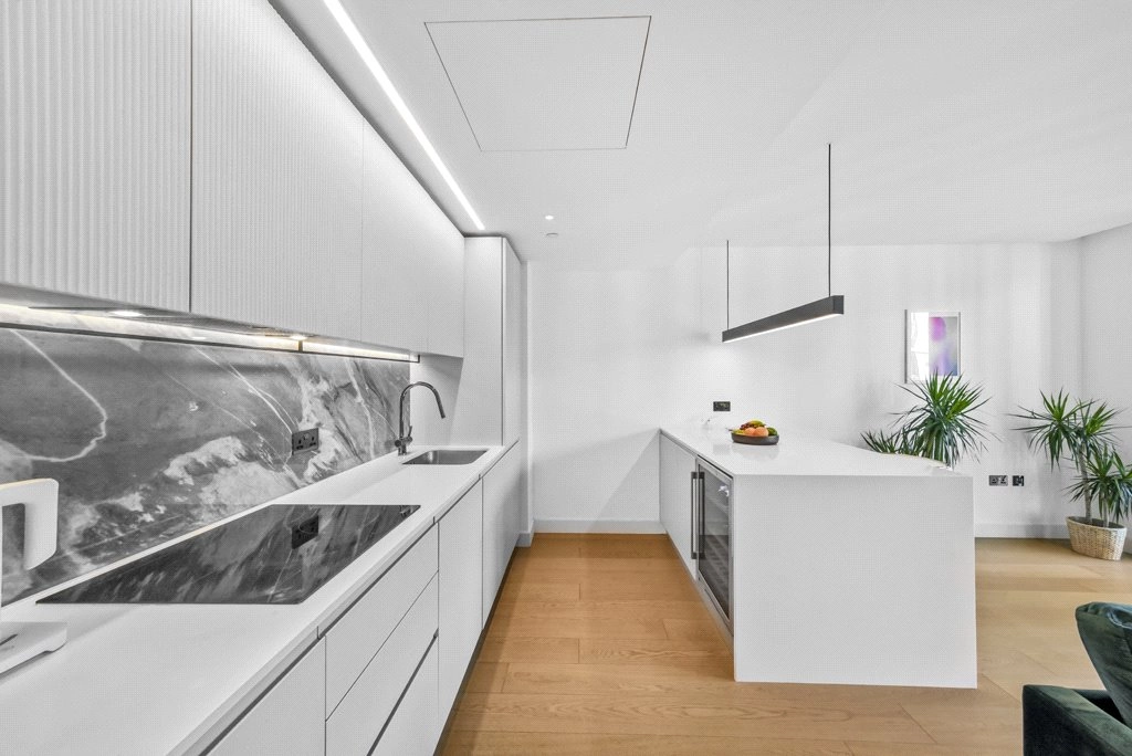 2 bedrooms apartments/flats for sale in Fountain Park Way, London - W12 view 3