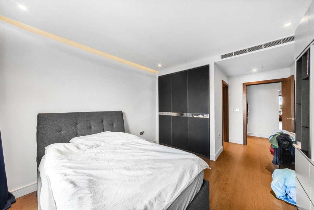 2 bedrooms apartments/flats for sale in Parr's Way, Fulham - W6 view 10