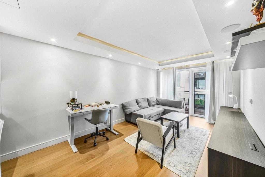 2 bedrooms apartments/flats for sale in Parr's Way, Fulham - W6 view 3