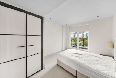 Townmead Road, Imperial Wharf - SW6 view 6
