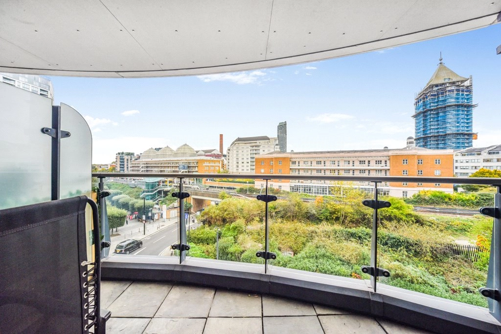 2 bedrooms apartments/flats for sale in Townmead Road, Imperial Wharf - SW6 view 7