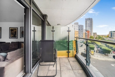 Townmead Road, Imperial Wharf - SW6 view 14
