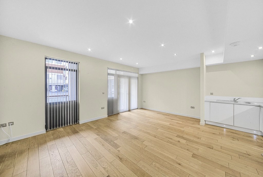 2 bedrooms apartments/flats for sale in Cornell Square, Battersea - SW8 view 2