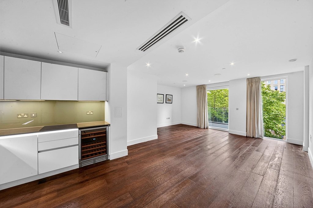 2 bedrooms apartments/flats for sale in Central Avenue, Fulham - SW6 view 9