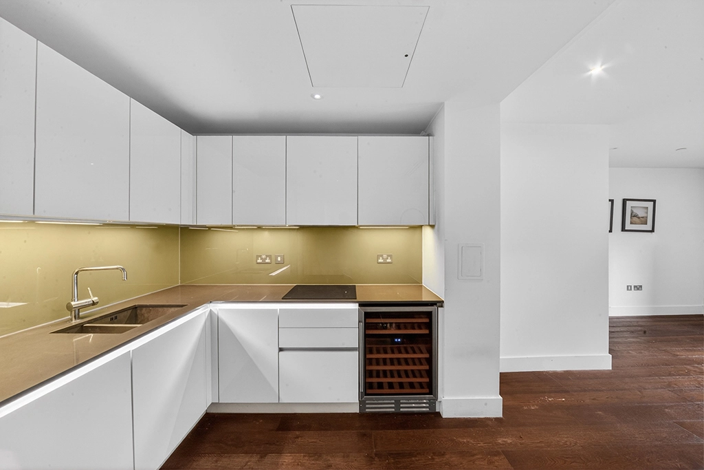2 bedrooms apartments/flats for sale in Central Avenue, Fulham - SW6 view 10