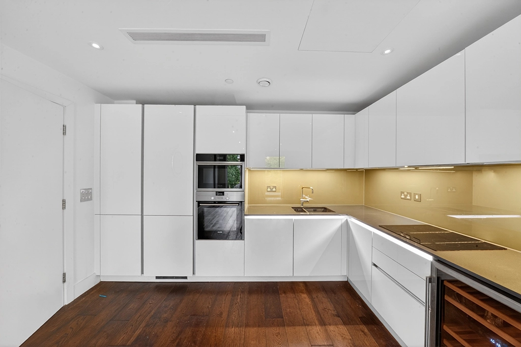 2 bedrooms apartments/flats for sale in Central Avenue, Fulham - SW6 view 4