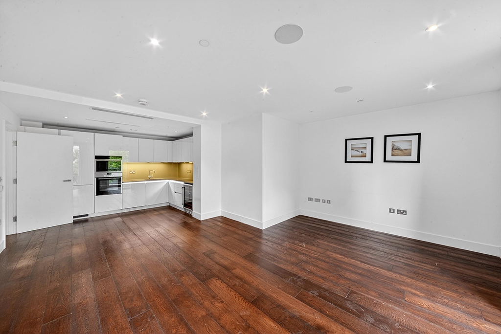 2 bedrooms apartments/flats for sale in Central Avenue, Fulham - SW6 view 3
