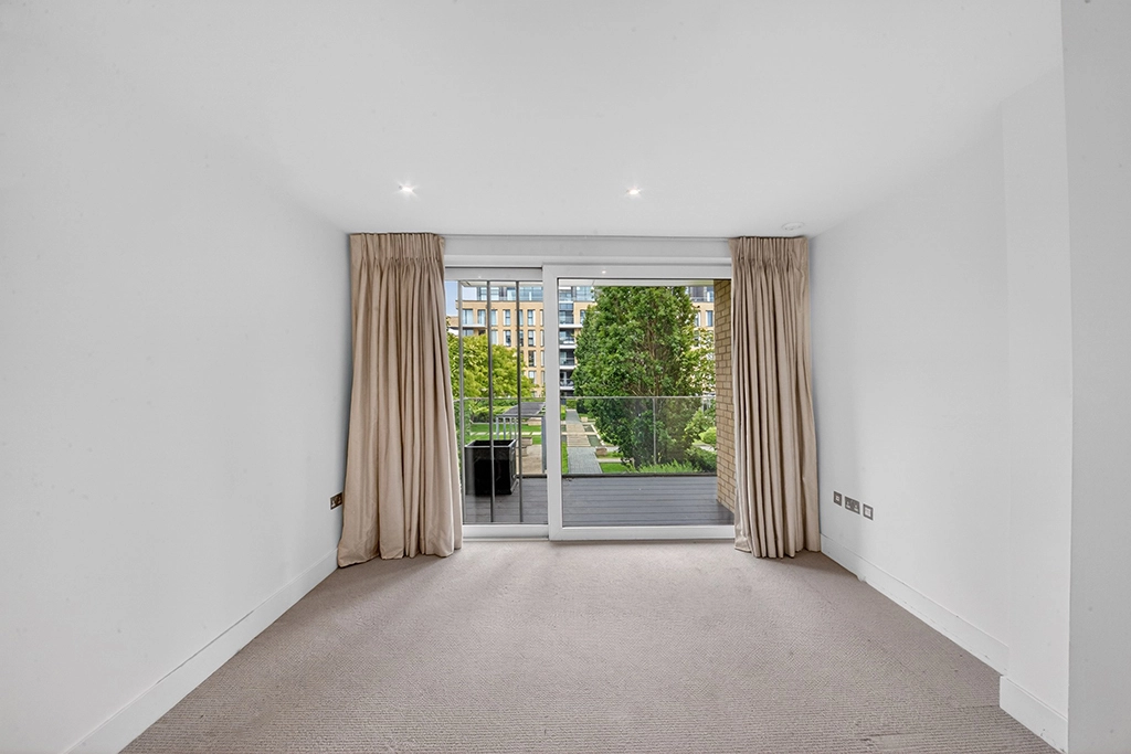 2 bedrooms apartments/flats for sale in Central Avenue, Fulham - SW6 view 12