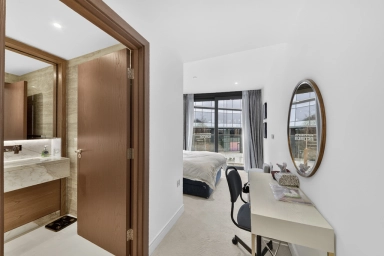 Parr's Way, Hammersmith - W6 view 13