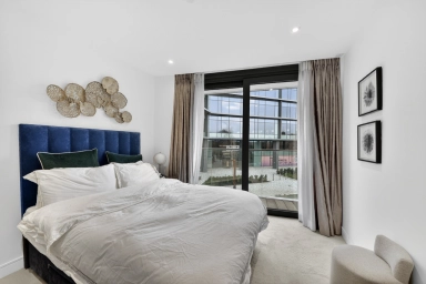 Parr's Way, Hammersmith - W6 view 5