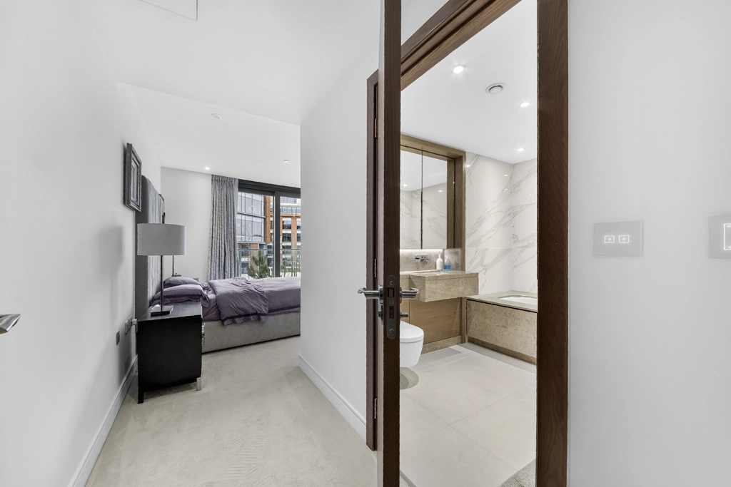 2 bedrooms apartments/flats for sale in Parr's Way, Hammersmith - W6 view 14