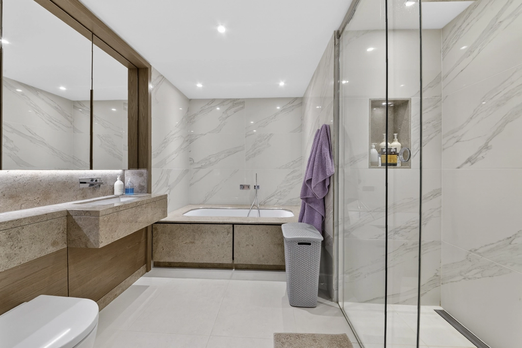 2 bedrooms apartments/flats for sale in Parr's Way, Hammersmith - W6 view 6