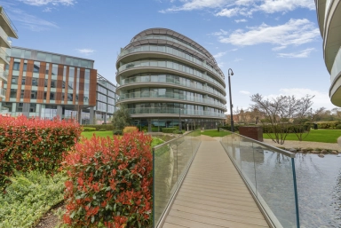 Parr's Way, Hammersmith - W6 view 1