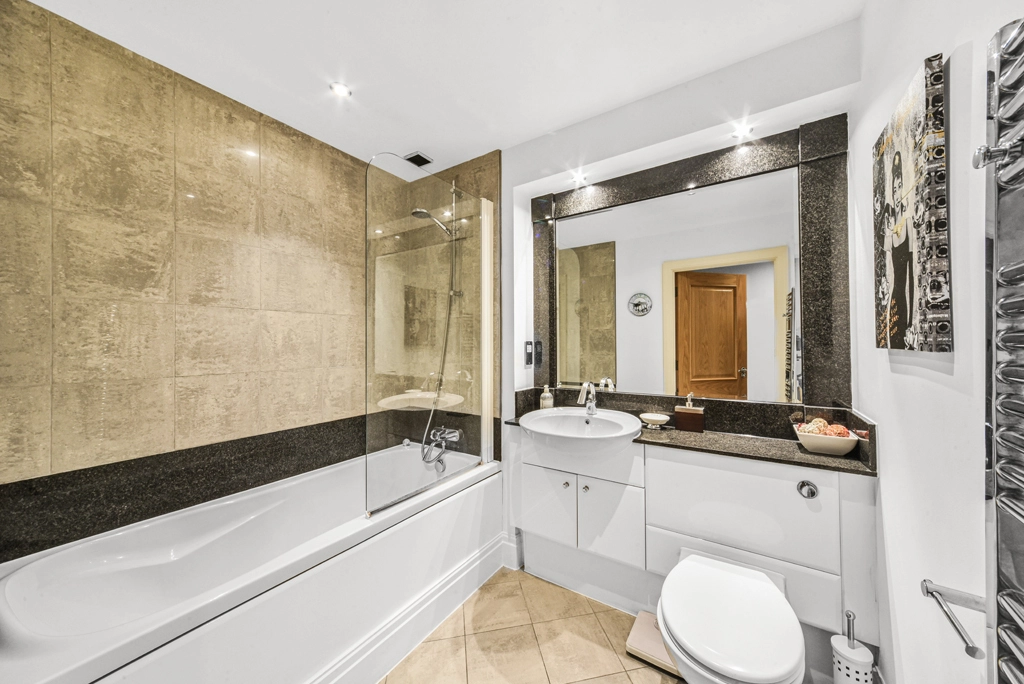 2 bedrooms apartments/flats for sale in The Boulevard, Imperial Wharf - SW6 view 7