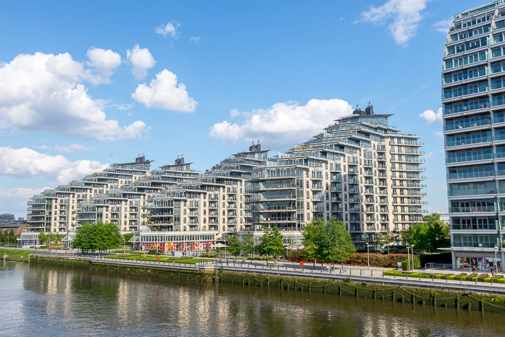 3 bedrooms apartments/flats for sale in Juniper Drive, Wandsworth - SW18 view 21