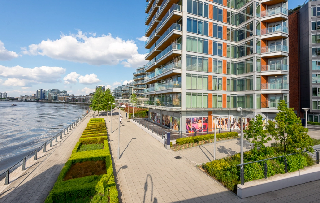 3 bedrooms apartments/flats for sale in Juniper Drive, Wandsworth - SW18 view 22