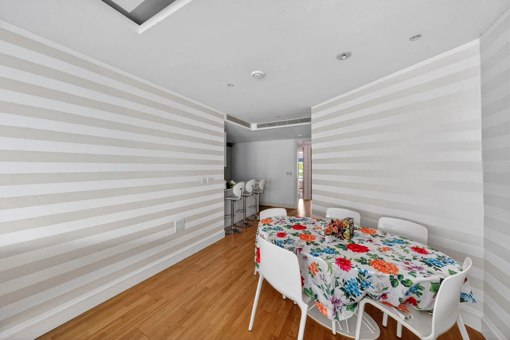3 bedrooms apartments/flats for sale in Juniper Drive, Wandsworth - SW18 view 11