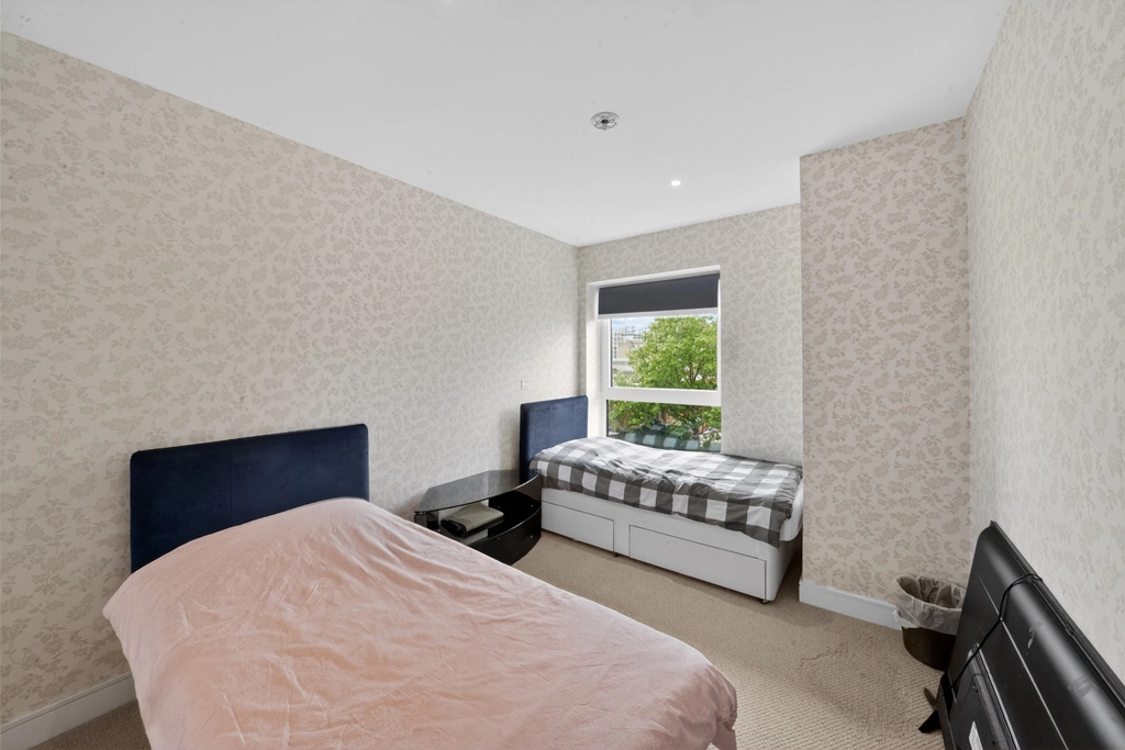3 bedrooms apartments/flats for sale in Juniper Drive, Wandsworth - SW18 view 16