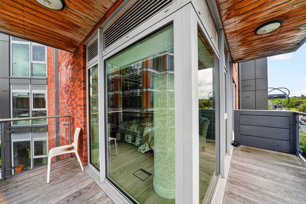 3 bedrooms apartments/flats for sale in Juniper Drive, Wandsworth - SW18 view 18