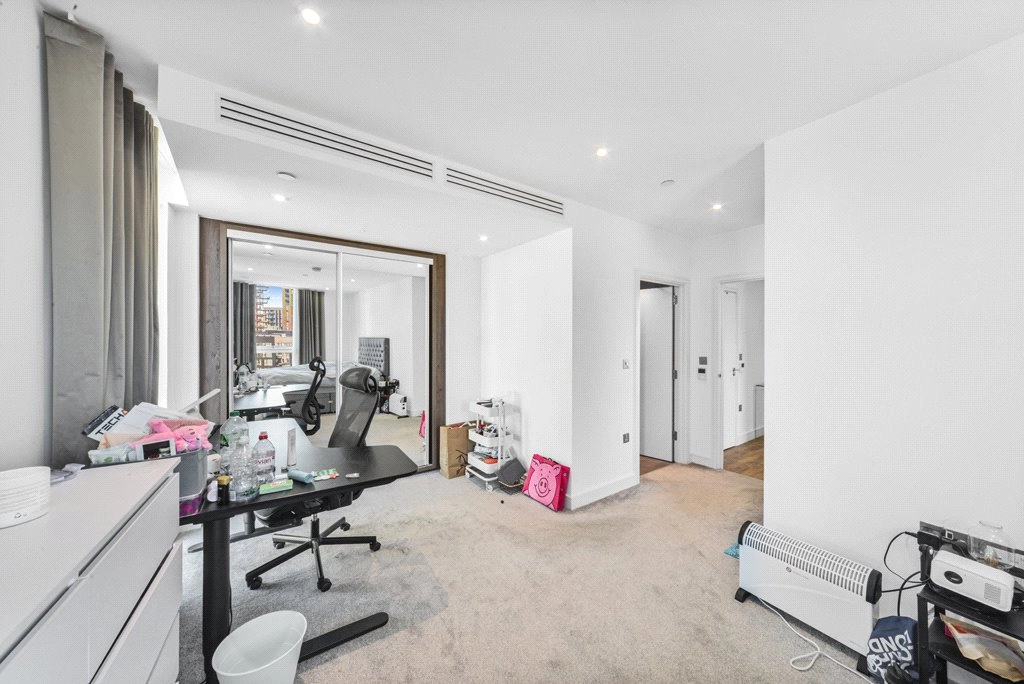 2 bedrooms apartments/flats for sale in Wandsworth Road, Nine Elms - SW8 view 14