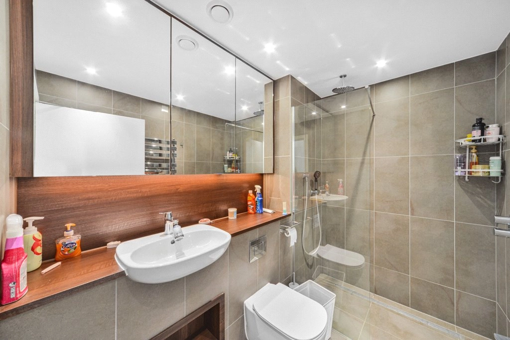 2 bedrooms apartments/flats for sale in Wandsworth Road, Nine Elms - SW8 view 15