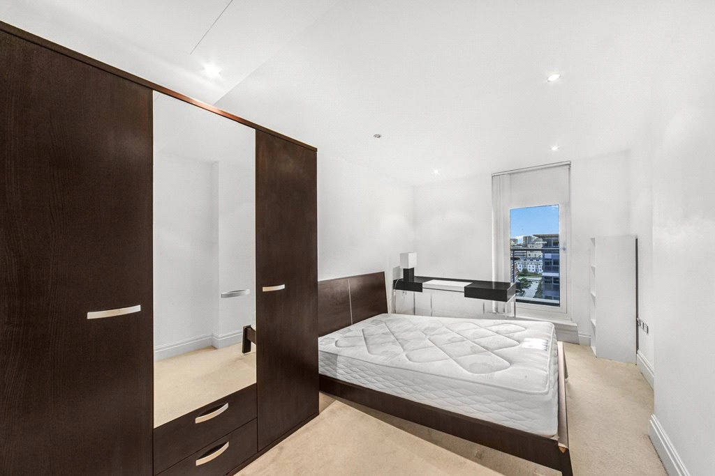 2 bedrooms apartments/flats for sale in The Boulevard, Imperial Wharf - SW6 view 5