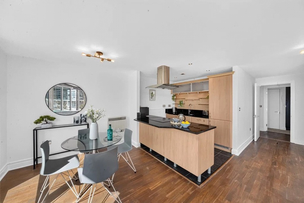 2 bedrooms apartments/flats for sale in Lombard Road, Clapham Junction - SW11 view 13