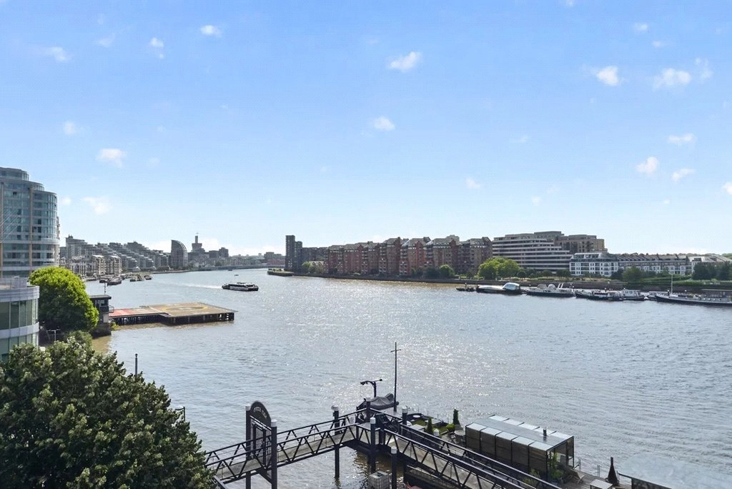 2 bedrooms apartments/flats for sale in Lombard Road, Clapham Junction - SW11 view 17